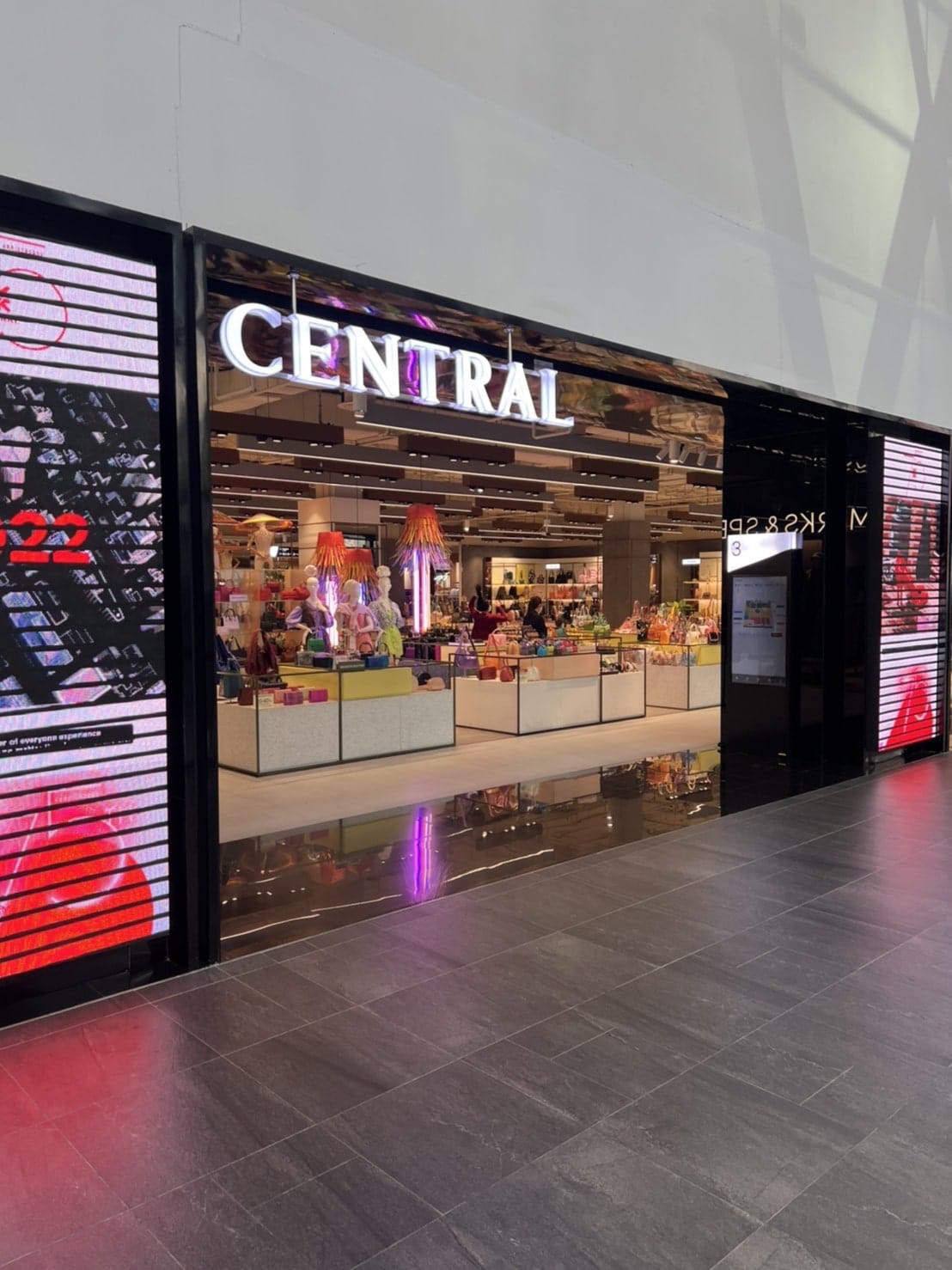 Bangkok Bootery CentralWorld 3rd Floor