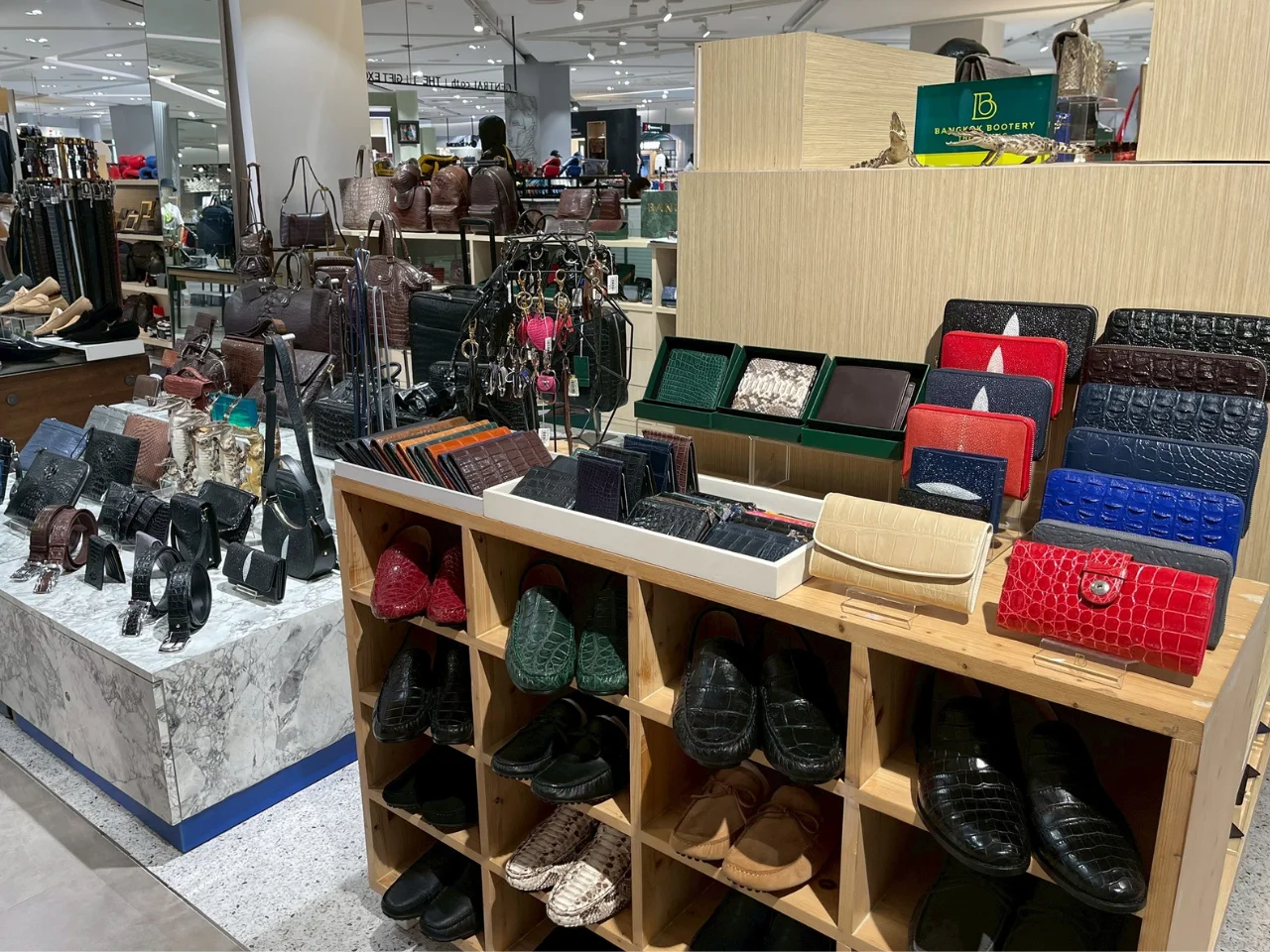 Bangkok Bootery Central Phuket Floresta store interior
