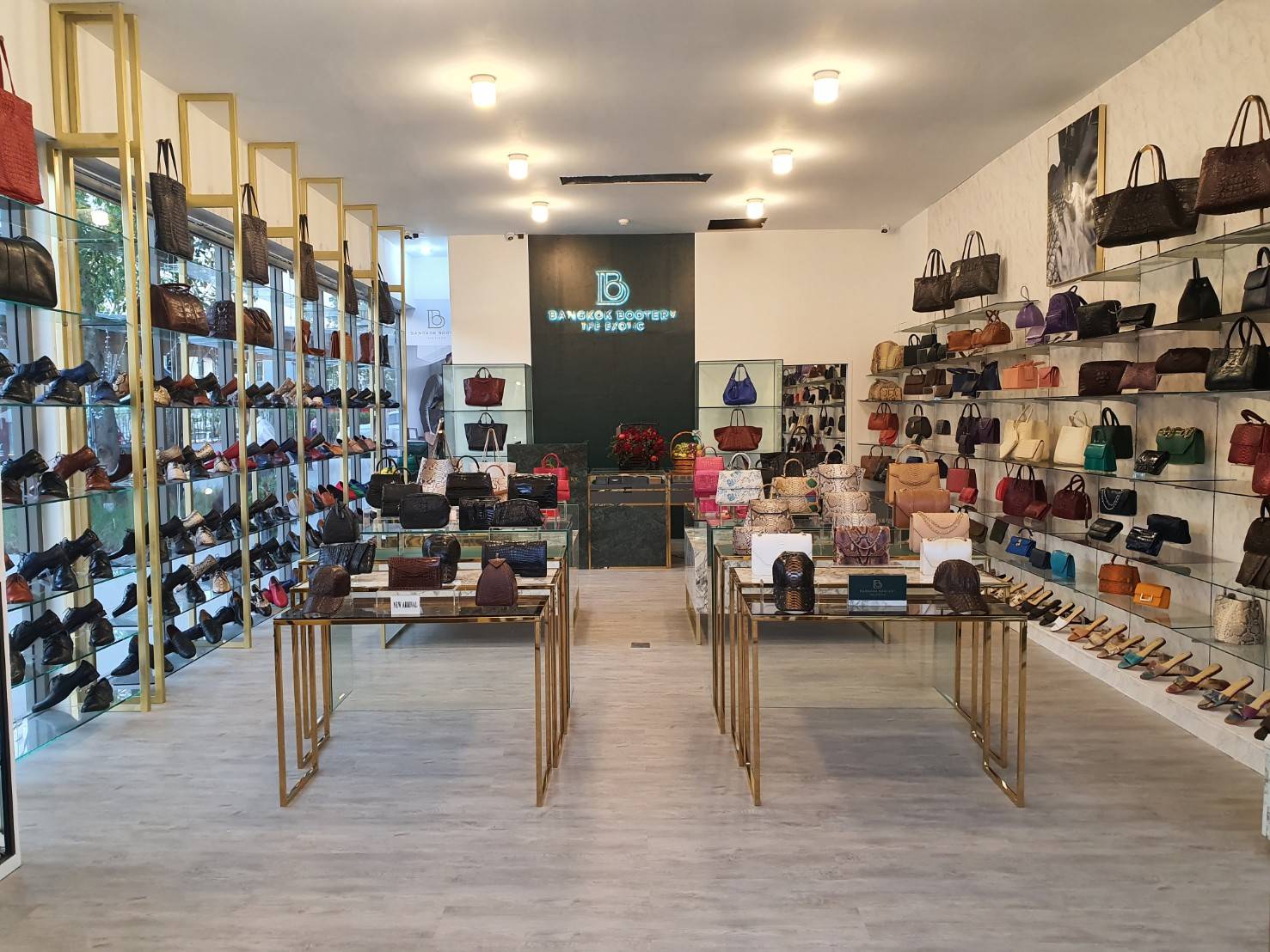 Bangkok Bootery Porto de Phuket leather goods