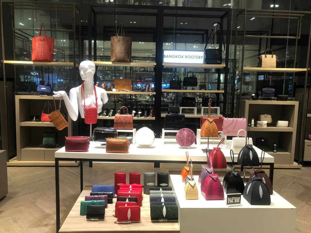 Bangkok Bootery Central Samui leather goods